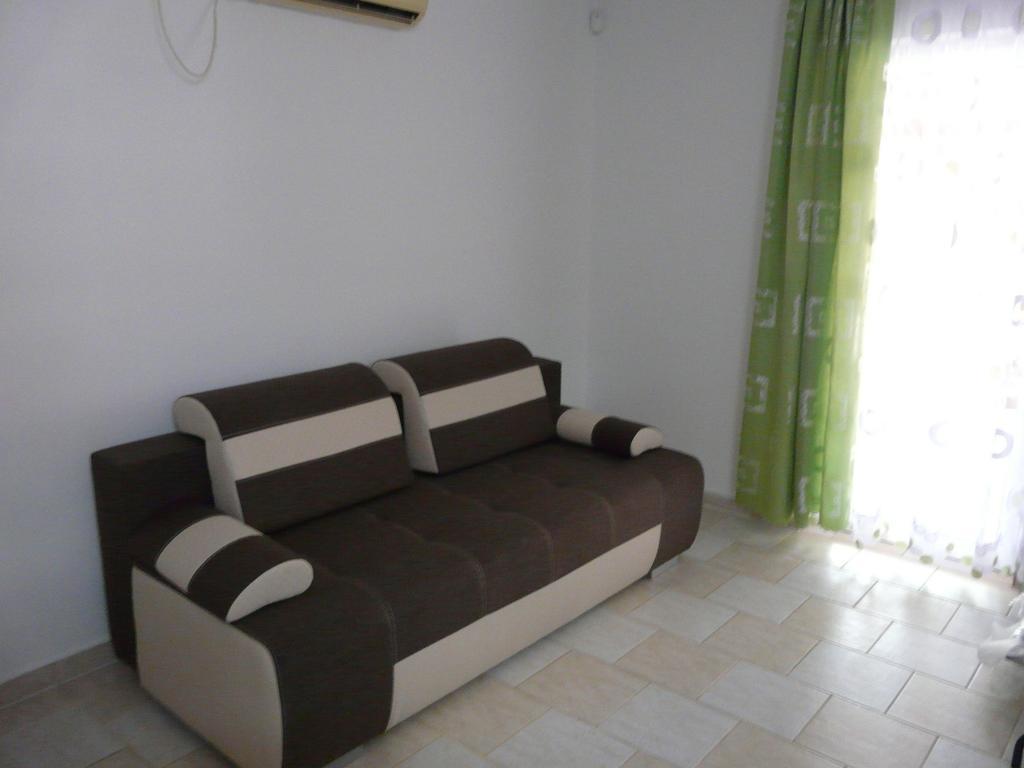 Naphaz Apartman Tiszafüred Zewnętrze zdjęcie