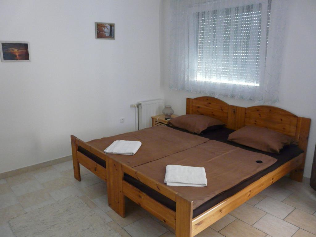 Naphaz Apartman Tiszafüred Zewnętrze zdjęcie